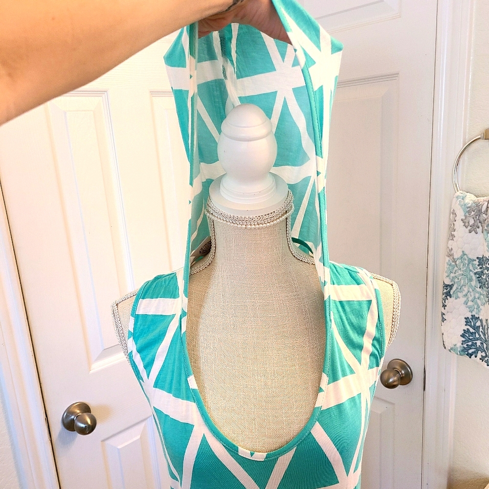NWT Hooded Dress with Kangaroo Pockets - Picture 2 of 5